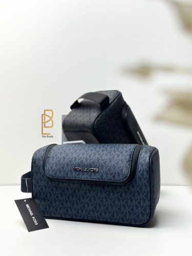 شنطة مايكل كورس