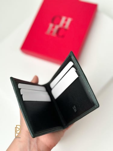 محفظة كارولينا هيريرا