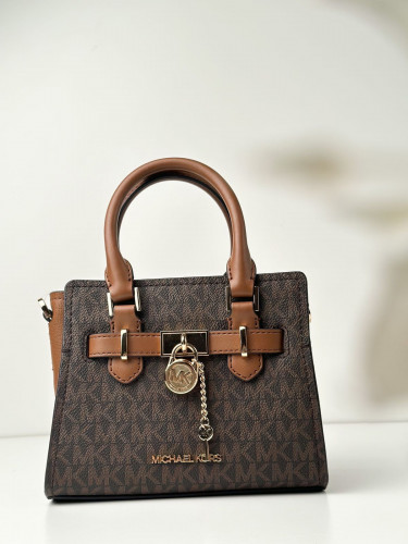 شنطة مايكل كورس