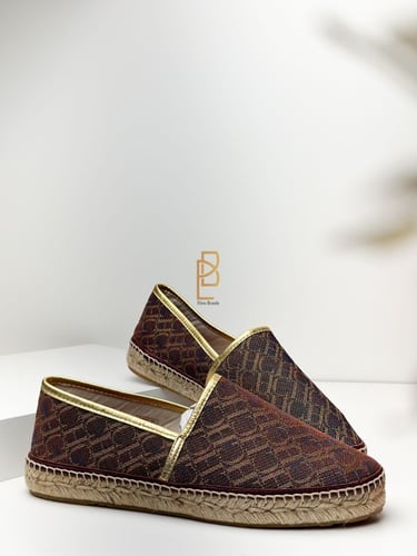 جزمة كارولينا هيريرا