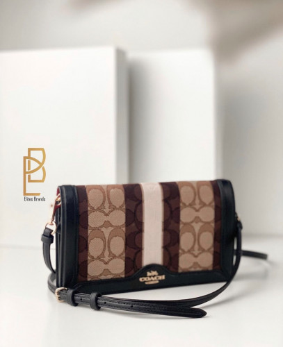 شنطة من كوتش