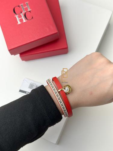 اسوارة كارولينا هريرا