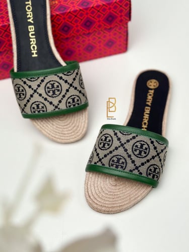 سليبر TORYBURCH