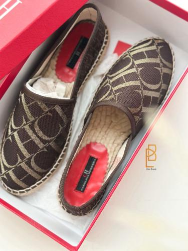 جزمة كارولينا هيريرا