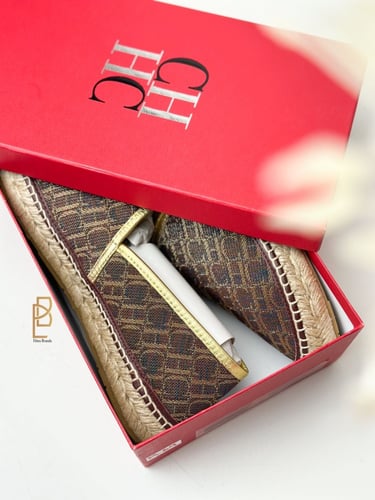 جزمة كارولينا هيريرا