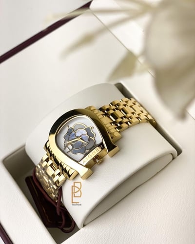 ساعة من اقنر