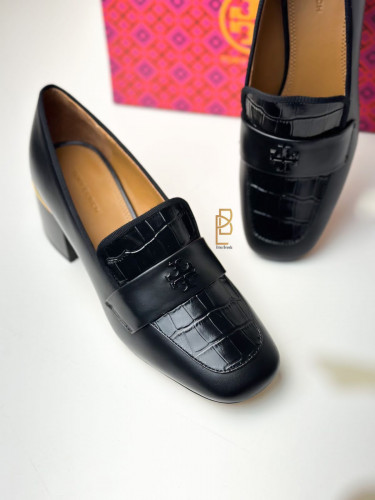 جزمة توري بورش