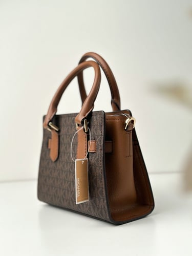 شنطة مايكل كورس