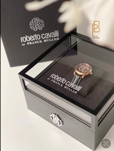 ساعة من روبيرتو گفالي