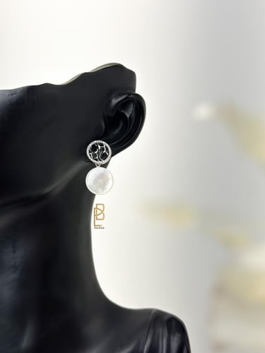 حلق كارولينا هيريرا