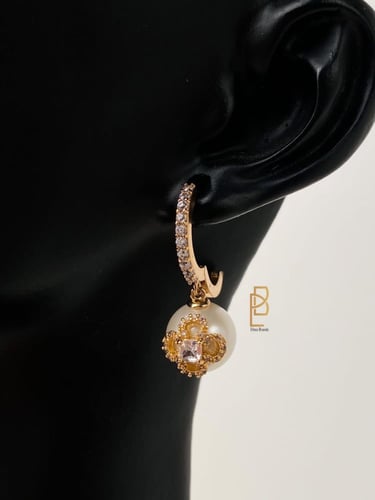 حلق كارولينا هيريرا