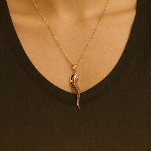 قلادة ذهب عيار ١٨