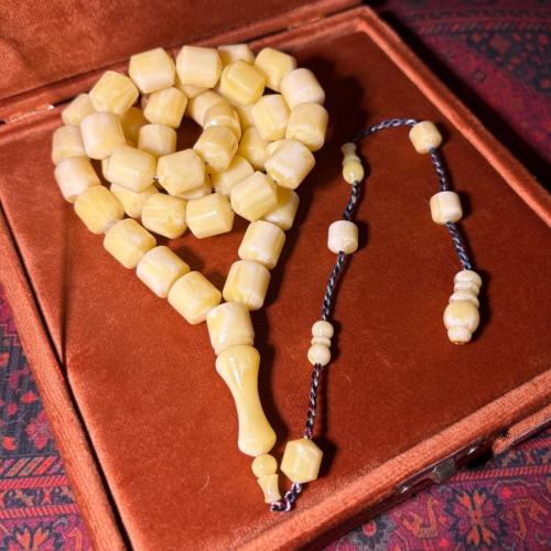 تراب كهرمان لبناني