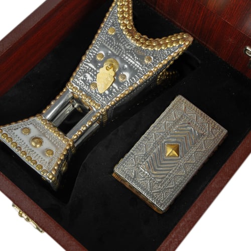 صندوق إهداء مع مدخنة حايليه