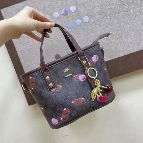 مولي توت | Mollie Tote