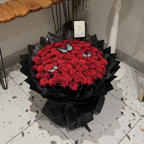 باقة الحب الكبير 100 وردة