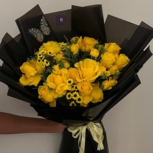 الورد الأصفر