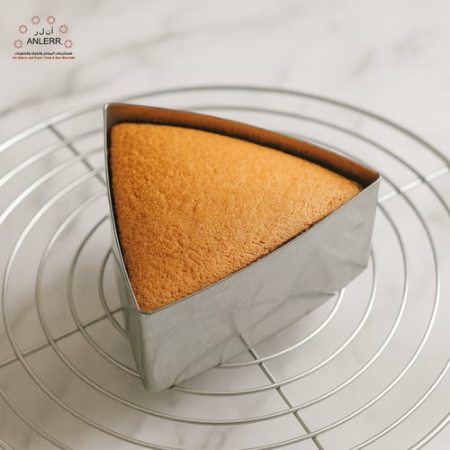 قالب كيك مثلث حجم صغير