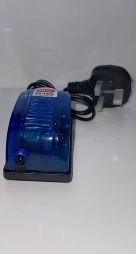 مضخة هواء حوض السمك SEA STAR -HX108A