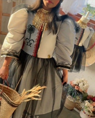 فساتين يوم التأسيس بناتي