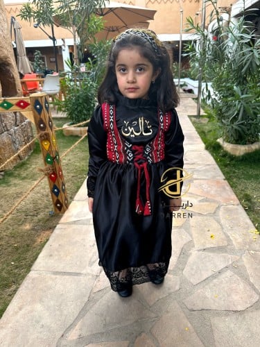 فساتين يوم التأسيس بناتي