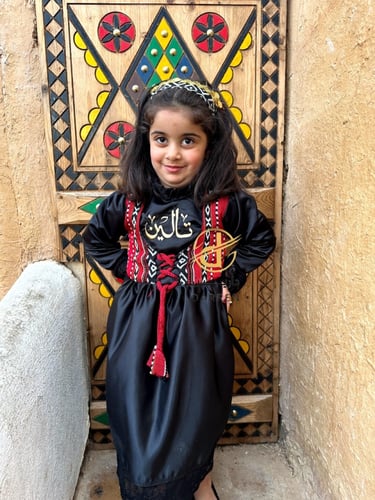 فساتين يوم التأسيس بناتي