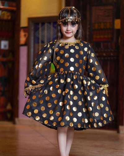 فساتين يوم التأسيس بناتي