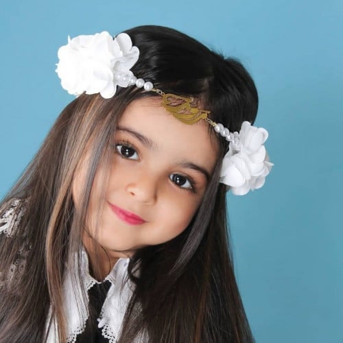 طوق ورد بالاسم للاطفال - مع الؤلؤء