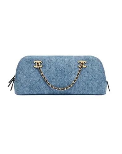 CHANEL – حقيبة Bowling بسلسلتين (Double Chain Bowling Bag)