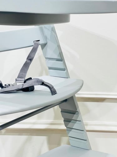 كرسي طعام أطفال خشبي قابل للتعديل – تصميم آمن وأني...