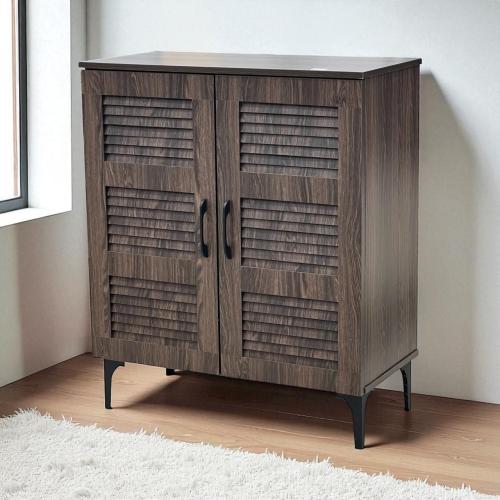 خزانة أحذية ببابين وأرفف داخلية