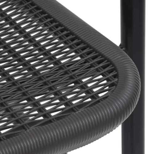 جلسة خارجية بطاولة مربعة تكفي 4 أشخاص