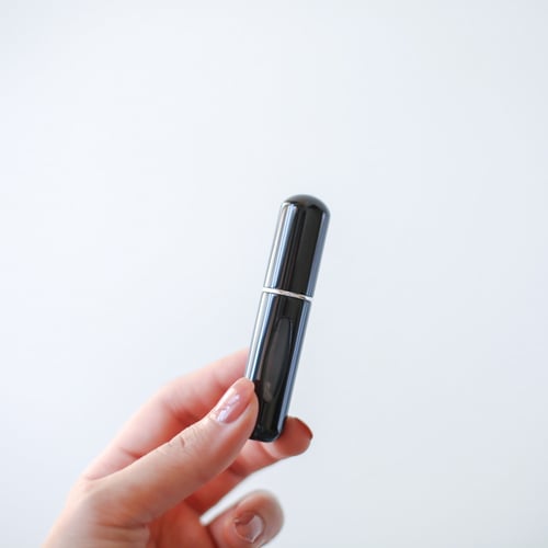 علبة بخاخ فارغة لتعبئة العطور