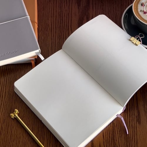 أجندة 2024 | رمادي