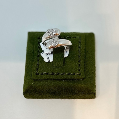 Diamond ring