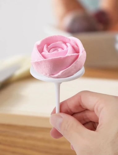 قاعدة ورد كريمه تزيين طقم مكون من (4قطع)