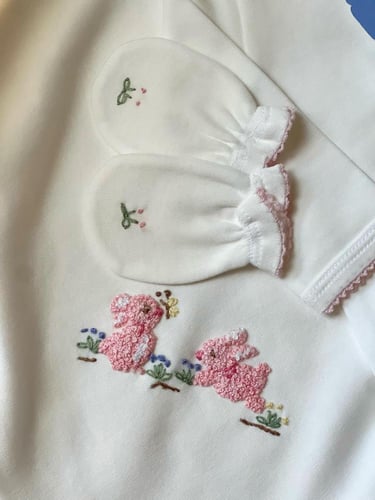 طقم مواليد - تطريز ارنوب - وردي