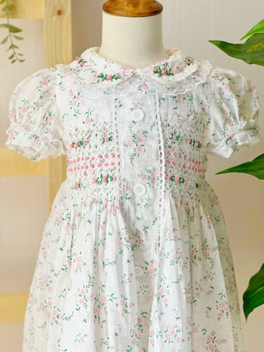 فستان ملاكي الصغير