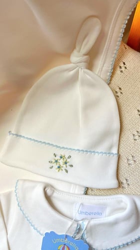 طقم مواليد - تطريز بطة - أزرق