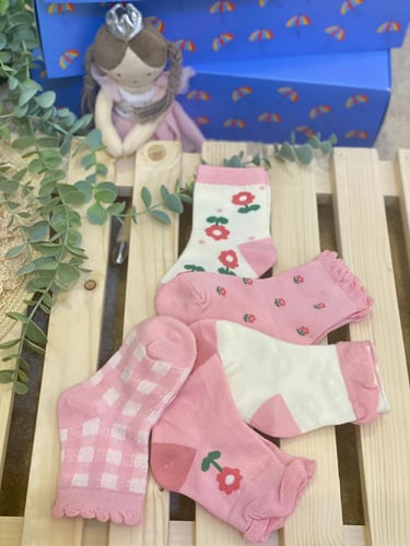 مجموعة جوارب الورود