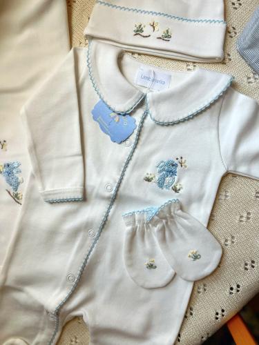 طقم مواليد- تطريز ارنوب - ازرق