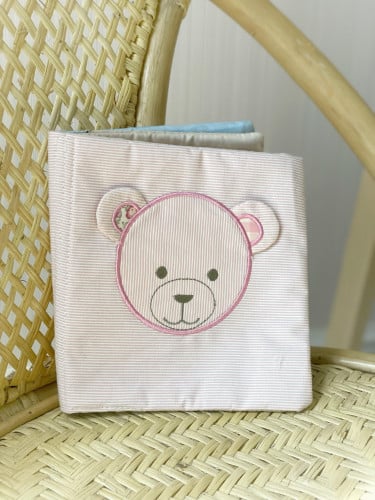 كتاب قماشي - لون وردي