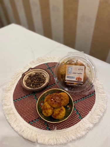 مخابز جدتي كليجا ميني بالدبس