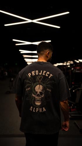 تي شيرت بروجكت ألفا بتصميم خلفي