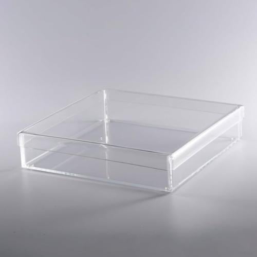 علب اكريليك مربعه