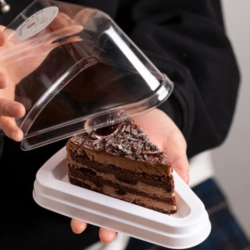 علب مثلثه بلاستيك