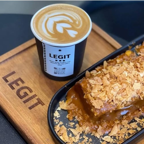 صواني خشب مخفوره بشعارك الخاص