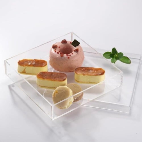 علب اكريليك مربعه بالكرتون