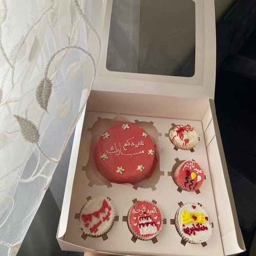 علب كب كيك 9 ثقوب