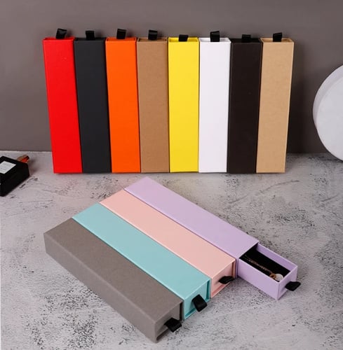 علب سبح وعلب اقلام